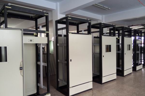 梁园配电柜-3683厂家配电柜检修需要注意的